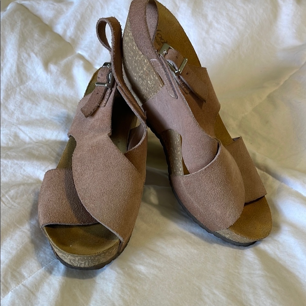 Modabella | Made in Italy | Leather |Tan |Wedge |Sandals wAnkle Strap |Size 38.5